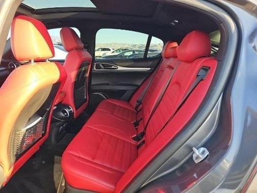 2022 Alfa Romeo Stelvio Veloce