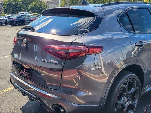 2022 Alfa Romeo Stelvio Veloce