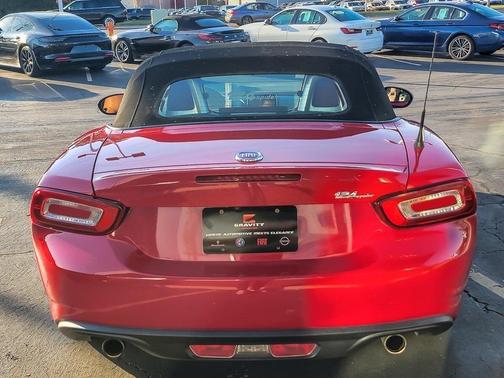 2017 FIAT 124 Spider Lusso