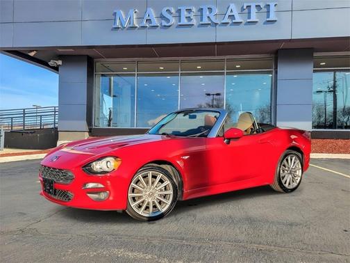 2017 FIAT 124 Spider Lusso