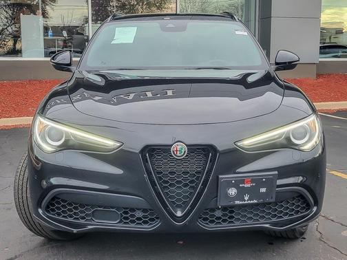 2022 Alfa Romeo Stelvio Veloce