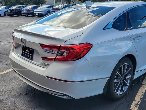2019 Honda Accord Hybrid Touring