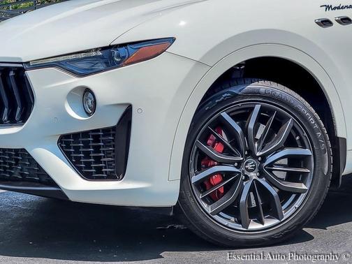 2022 Maserati Levante Modena