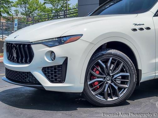 2022 Maserati Levante Modena