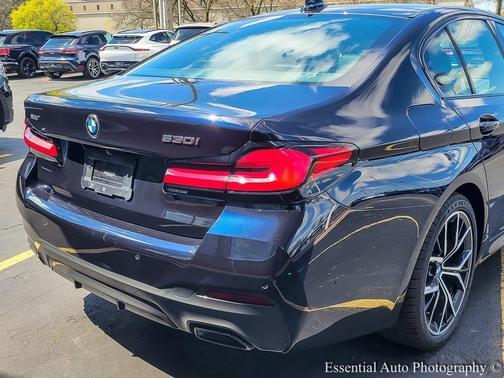 2022 BMW 530 i xDrive