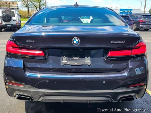 2022 BMW 530 i xDrive