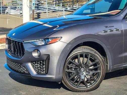 2022 Maserati Levante Modena