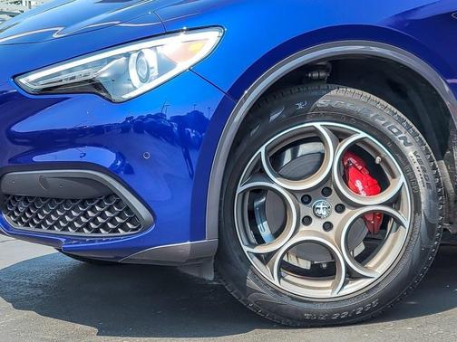 2022 Alfa Romeo Stelvio Ti