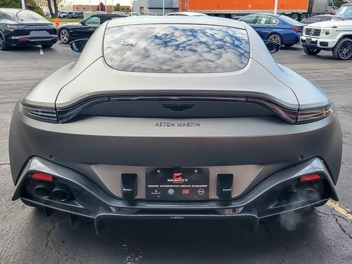 2021 Aston Martin Vantage Automatic