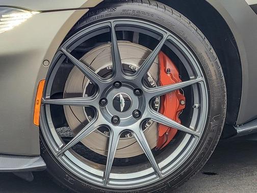 2021 Aston Martin Vantage Automatic