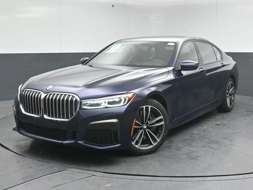 2022 BMW 750 i xDrive