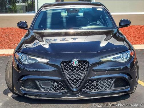 2022 Alfa Romeo Giulia Quadrifoglio