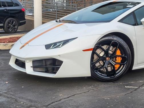 2017 Lamborghini Huracan LP580-2