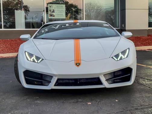 2017 Lamborghini Huracan LP580-2