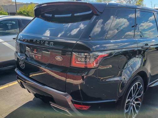 2022 Land Rover Range Rover Sport HSE Silver Edition