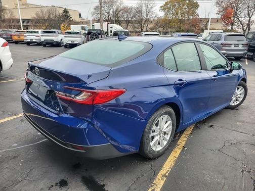2025 Toyota Camry XLE