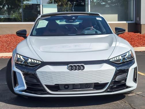 2024 Audi RS e-tron GT Base