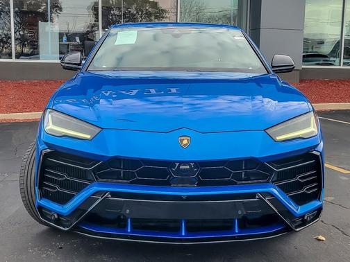 2019 Lamborghini Urus Base