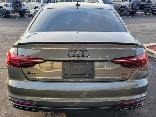 2023 Audi A4 45 S line Prestige