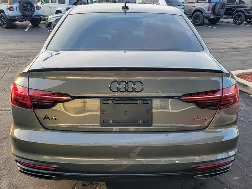 2023 Audi A4 45 S line Prestige