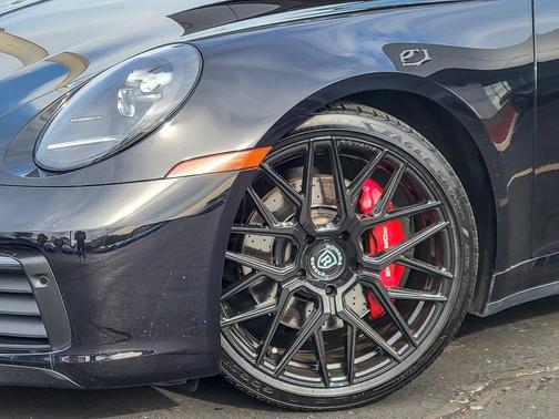 2020 Porsche 911 Carrera 4S