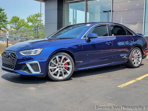 2022 Audi A4 45 S line Premium Plus