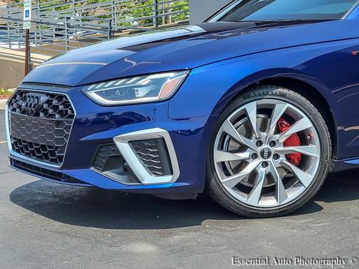2022 Audi A4 45 S line Premium Plus