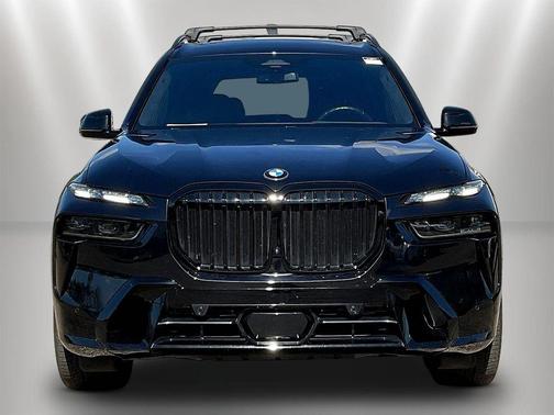 Black Sapphire Metallic 2024 BMW X7 xDrive40i