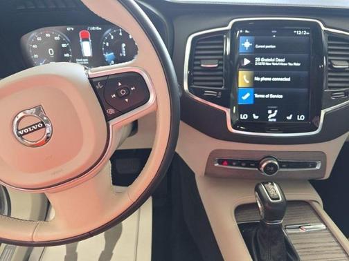 2022 Volvo XC90 T6 Inscription 6 Passenger