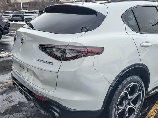 2024 Alfa Romeo Stelvio Veloce