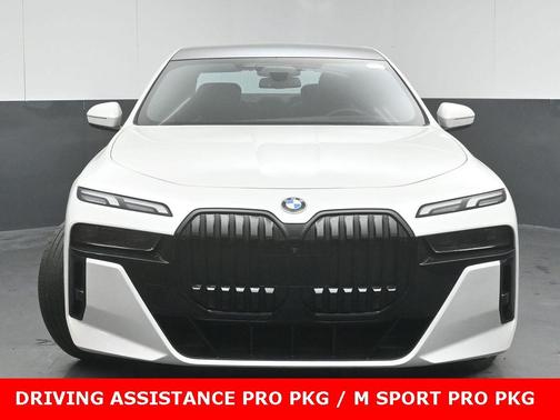 2023 BMW 760 760i xDrive