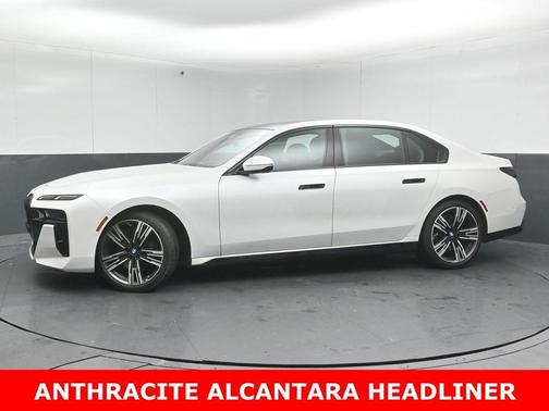 2023 BMW 760 760i xDrive