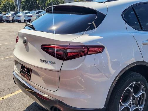 2022 Alfa Romeo Stelvio Ti