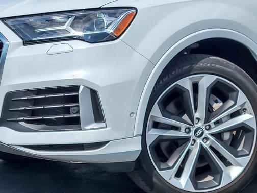 2021 Audi Q7 55 Premium Plus