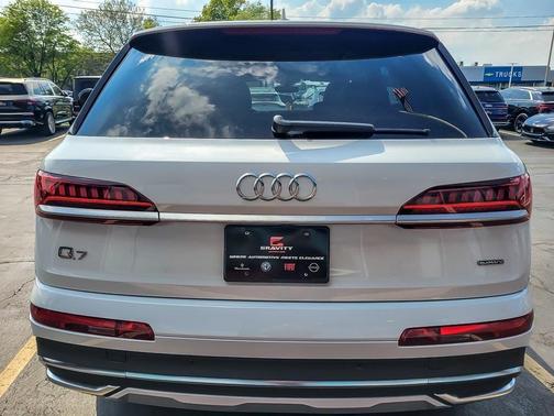 2021 Audi Q7 55 Premium Plus
