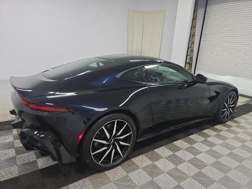 2019 Aston Martin Vantage Base