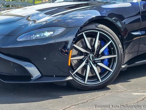 2019 Aston Martin Vantage Base