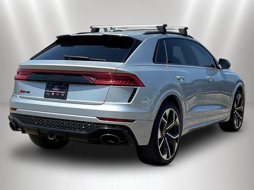 Satellite Silver Metallic 2023 Audi RS Q8 4.0T quattro