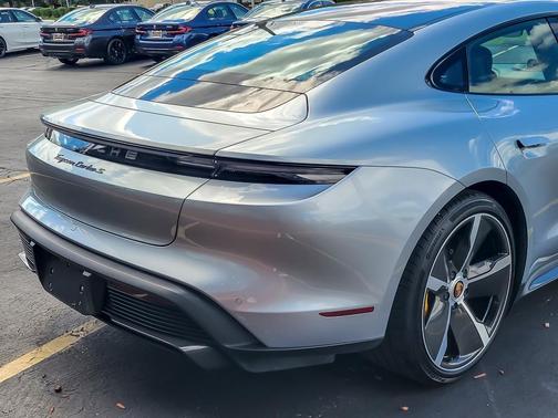 2020 Porsche Taycan Turbo S