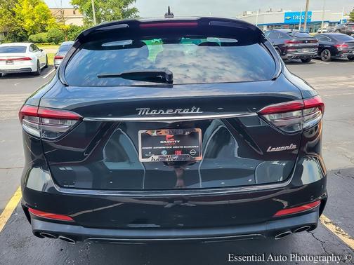 2022 Maserati Levante Modena