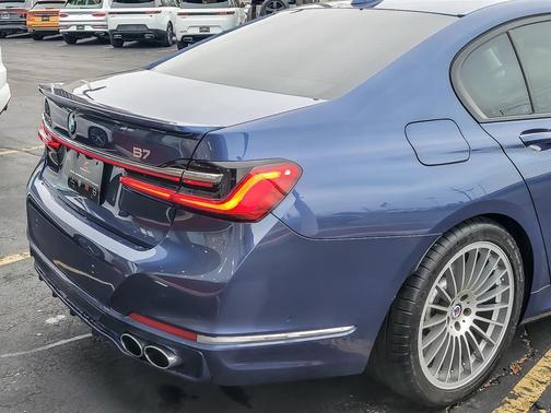 2022 BMW ALPINA B7 xDrive