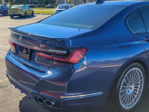 2022 BMW ALPINA B7 xDrive