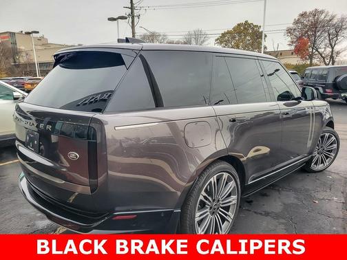 2023 Land Rover Range Rover P530 SE