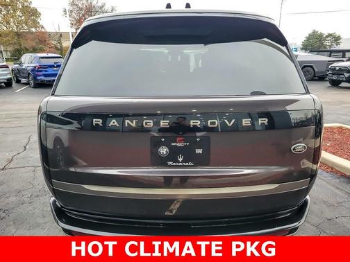 2023 Land Rover Range Rover P530 SE