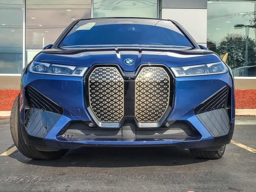 2023 BMW iX M60