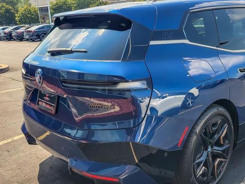 2023 BMW iX M60