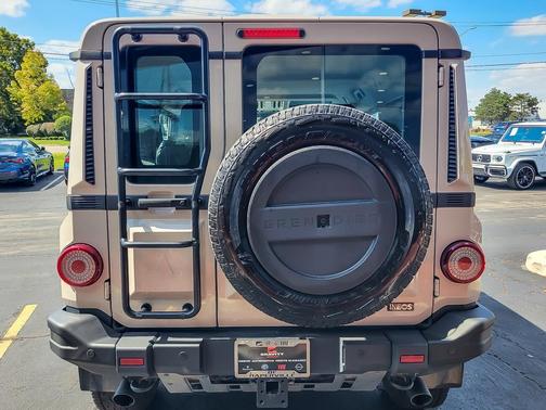 2024 INEOS Grenadier FIELDMASTER EDITION