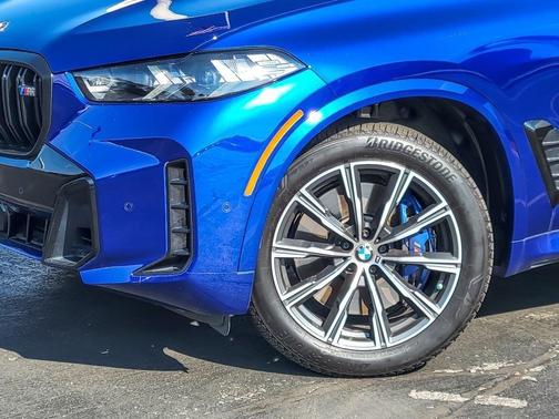 2024 BMW X5 M60i