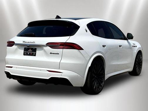 White 2023 Maserati Grecale Modena