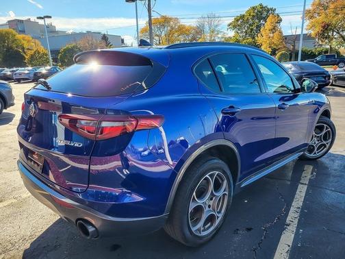 2022 Alfa Romeo Stelvio Ti